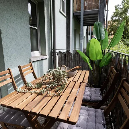 Staytime - Lime Base